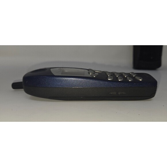 Nokia 6010 Cellphone Lot 2 Phones Cingular Wireless Navy Blue Bundle Sleeve - Picture 15 of 16